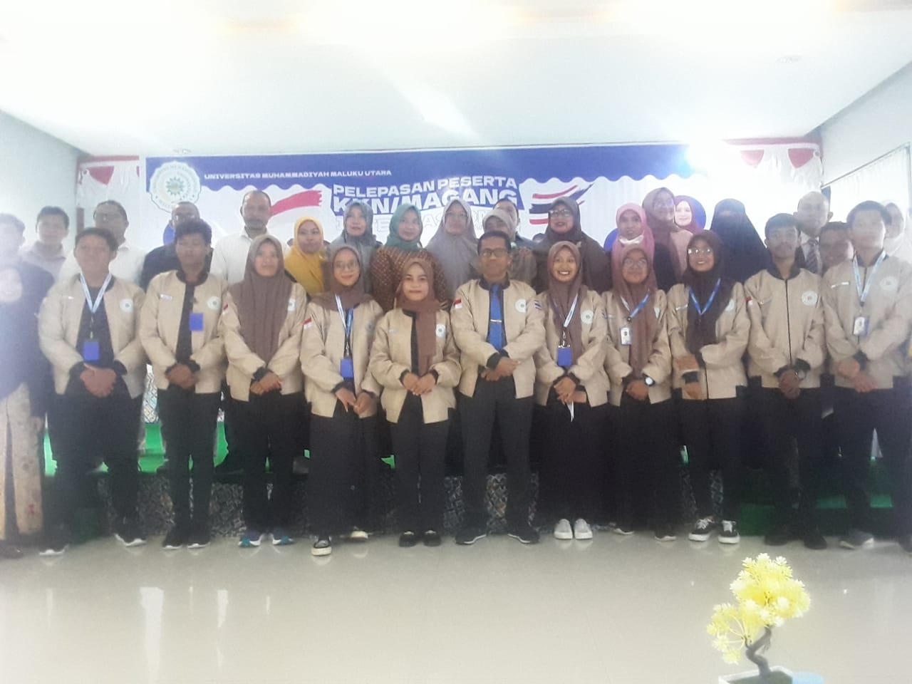 Rektor UMMU Lepas 10 Mahasiswa KKS dan Magang Internasional