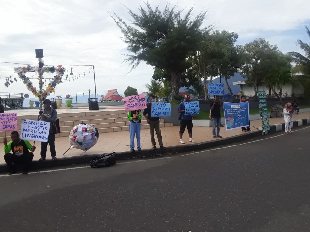 LSM Pakatifa dan Eskaria Gelar Kampanye Bebas Sampah di Kota Ternate