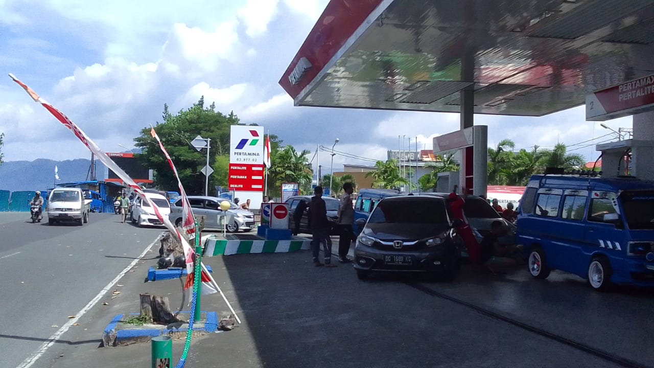 Sopir Angkot di Ternate Keluhkan Rencana Kenaikan BBM Subsidi