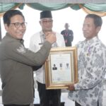 Kemendes PDTT RI Berikan Penghargaan Ke Desa Balbar Kota Tidore