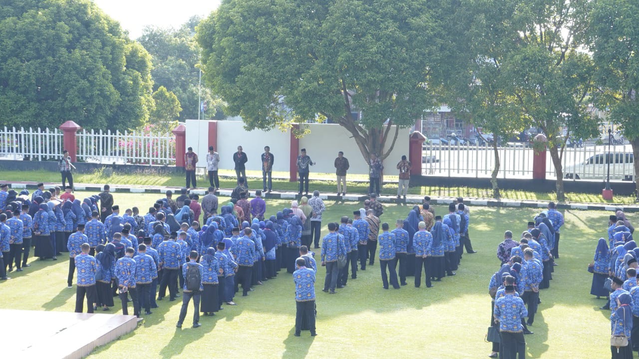 Pimpin Apel Gabungan, Wali Kota Minta OPD, Camat, Lurah dan Kades Sukseskan Sail Tidore 2022