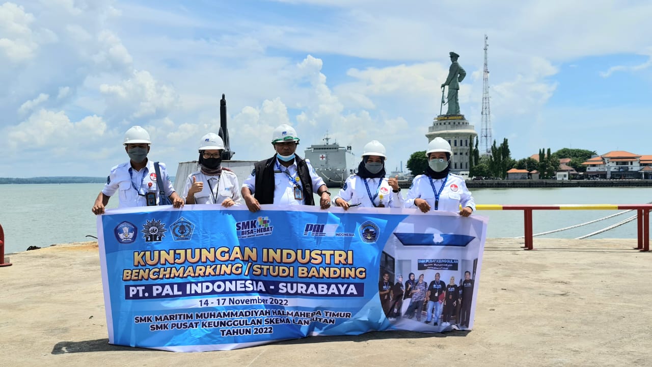 6 Guru SMK Maritim Muhammadiyah Haltim Ikut Kunjungan Belajar di PT. PAL Indonesia Surabaya