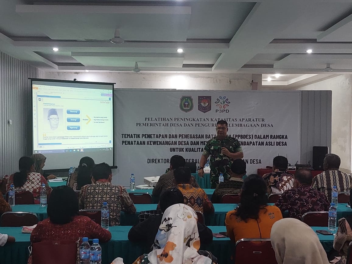 Kasdim 1501 Ternate Beri Materi Peningkatan Kapasitas  ke Pemdes dan BPD