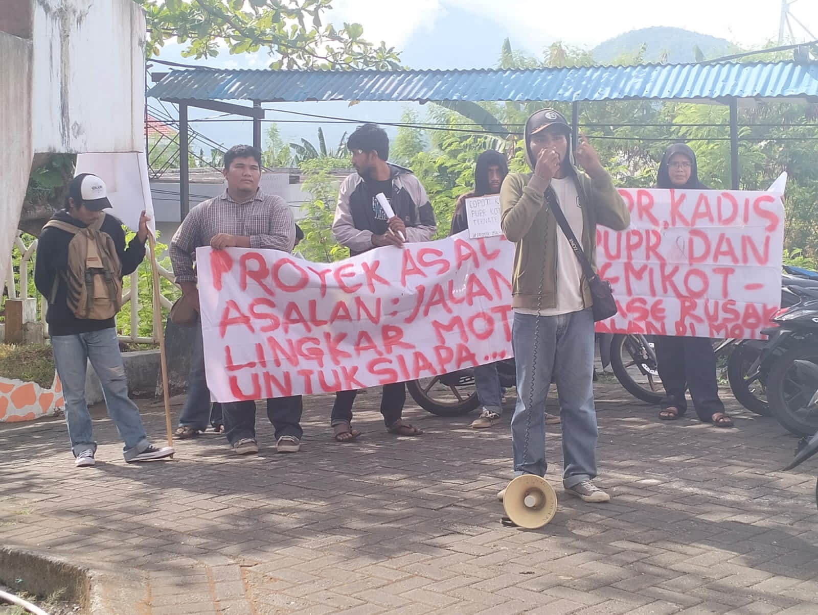 HPMMK Desak Copot Kadis PUPR dan Evaluasi CV Ketapang