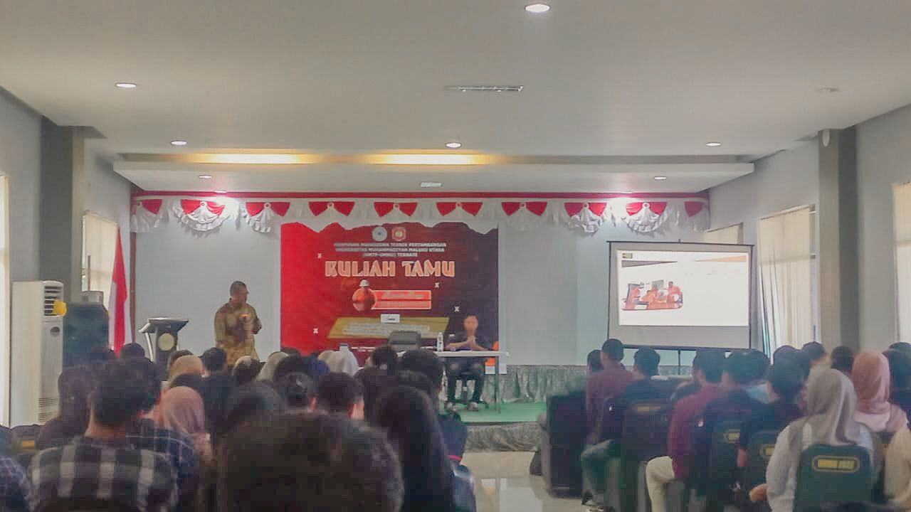 Wadirut NHM Beri Kuliah Umum di UMMU Ternate Ajak Kembangkan Soft Skills