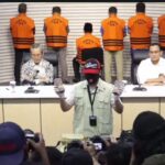 Gubernur Dan 6 Orang Ditetapkan Tersangka 1 Orang Diminta Serahkan Diri