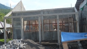 Proyek Penambahan RKB MI Babullah oleh CV Fayola Abadi Diduga Asal Asalan