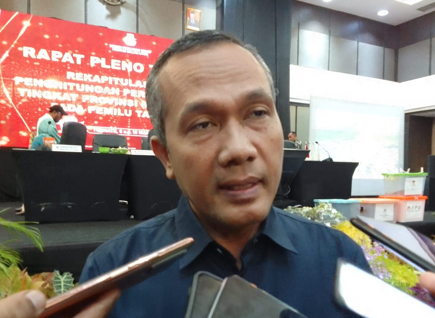 Menunggu Enam Kabupaten. Empat Kabupaten Kota Telah Selesai Di Pleno