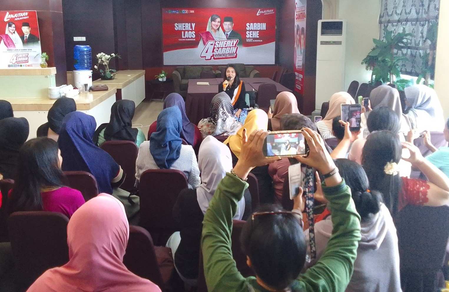 Cagub Sherly Tjoanda Bakal Sejahterakan Ibu dan Pedagang di Malut