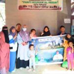 Ramadhan Berkah, DPW RSI Malut Berbagi Takjil di Pantai Asuhan Al-Maun