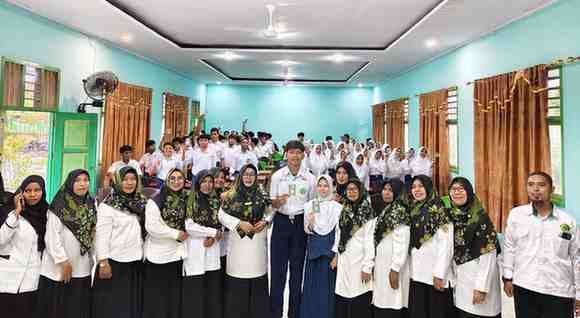 Kepsek MAN 1 Halteng Buka Kegiatan MATSAMA 2025