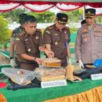 Kejari Halsel Musnahkan Puluhan Barang Rampasan