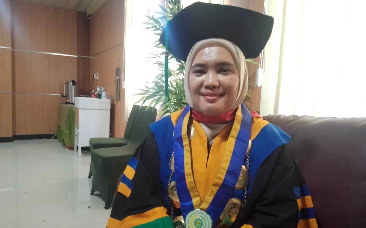 Anak Perempuan Asal Bere-bere, Ranita Rope Dikukuhkan Sebagai Guru Besar dan Rektor Ummu