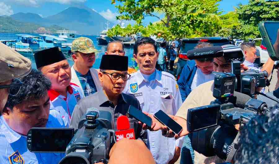 Mendes: Hoax Penutupan Warung Desa Dibuat AI